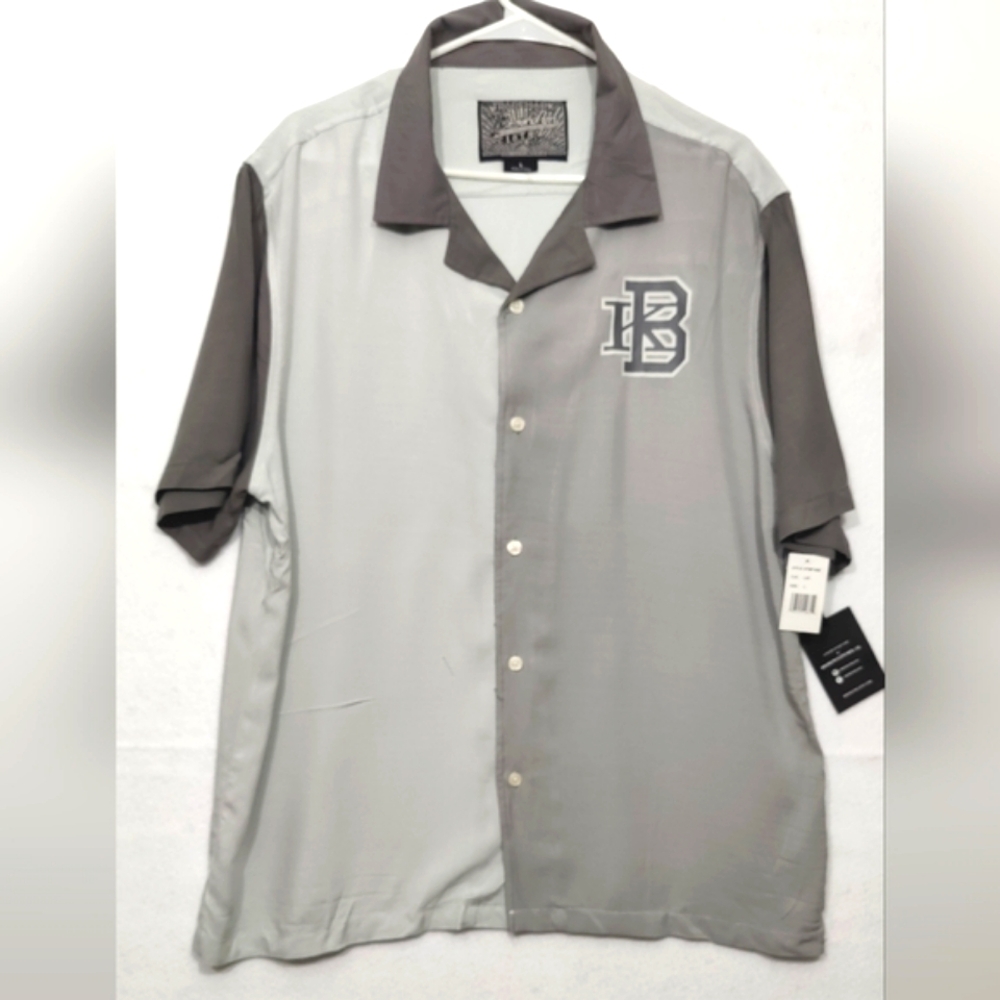 Brooklyn Clothing Mfg Co Light Gray Short‎ Sleeve Button -Down Shirt SIZE L